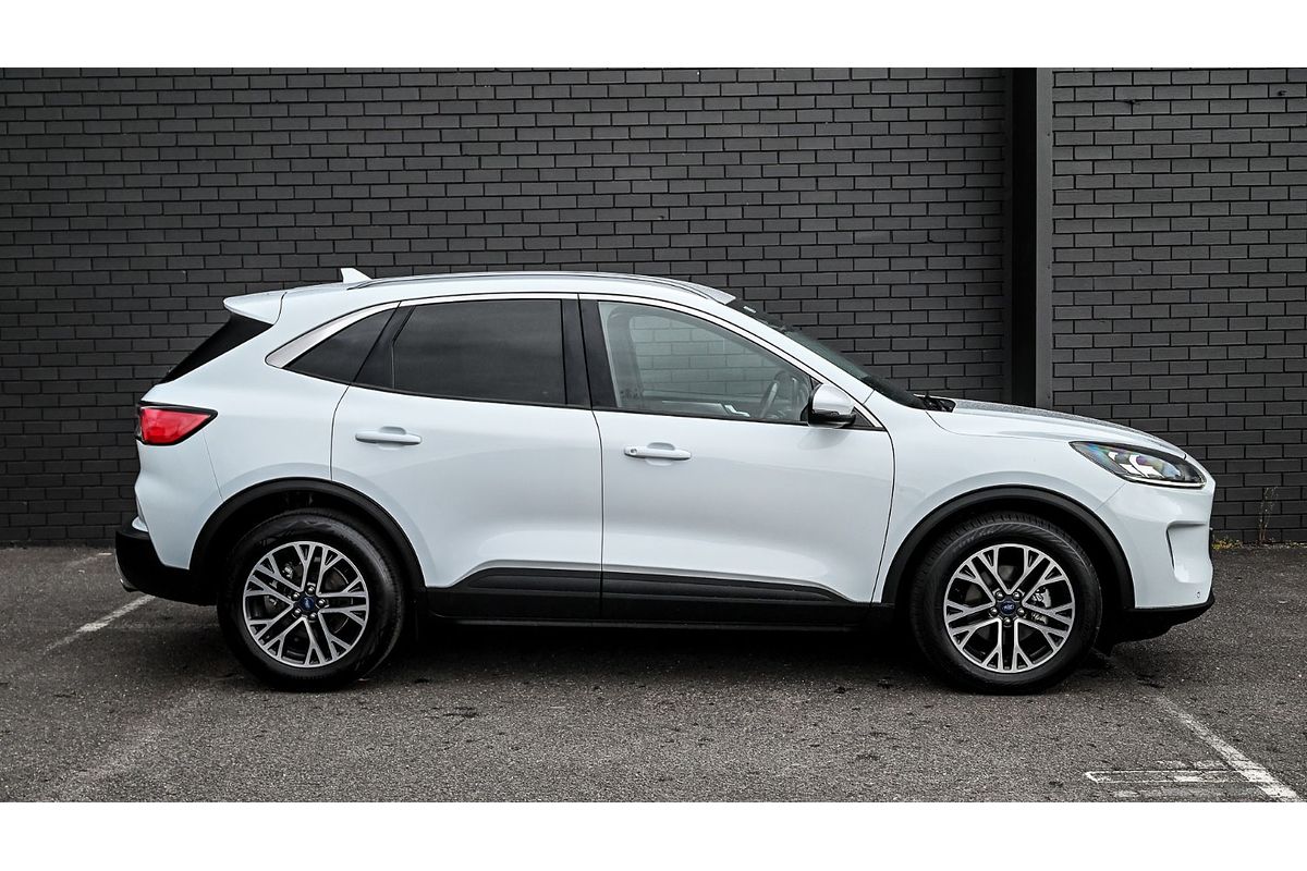 2022 Ford Escape ZH