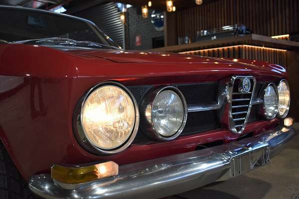 1969 Alfa Romeo 1750 GT Veloce 105