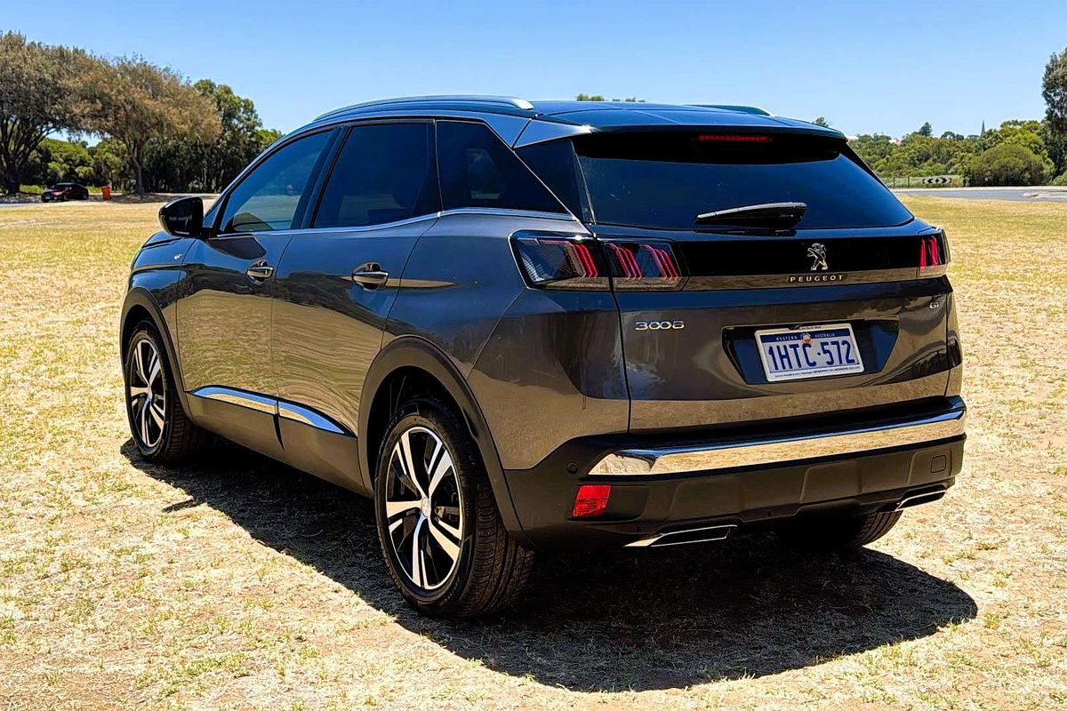 2022 Peugeot 3008 GT P84