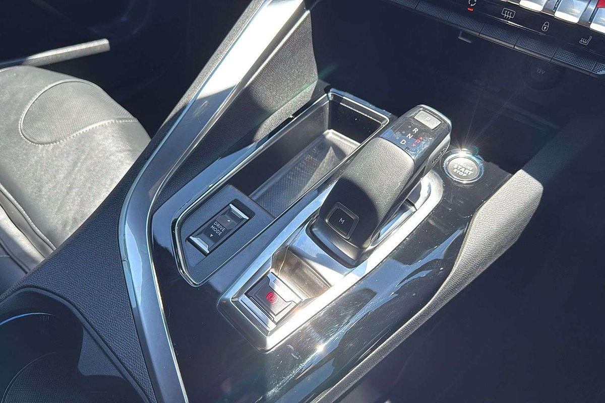 2022 Peugeot 3008 GT P84