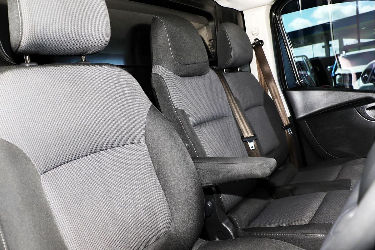2022 Mitsubishi Express GLX+ SN LWB