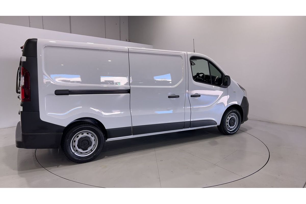 2022 Mitsubishi Express GLX SN LWB