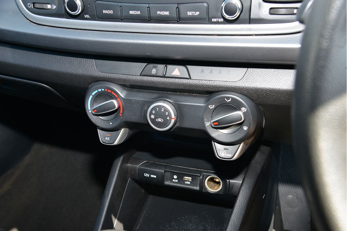 2017 Kia Rio S YB