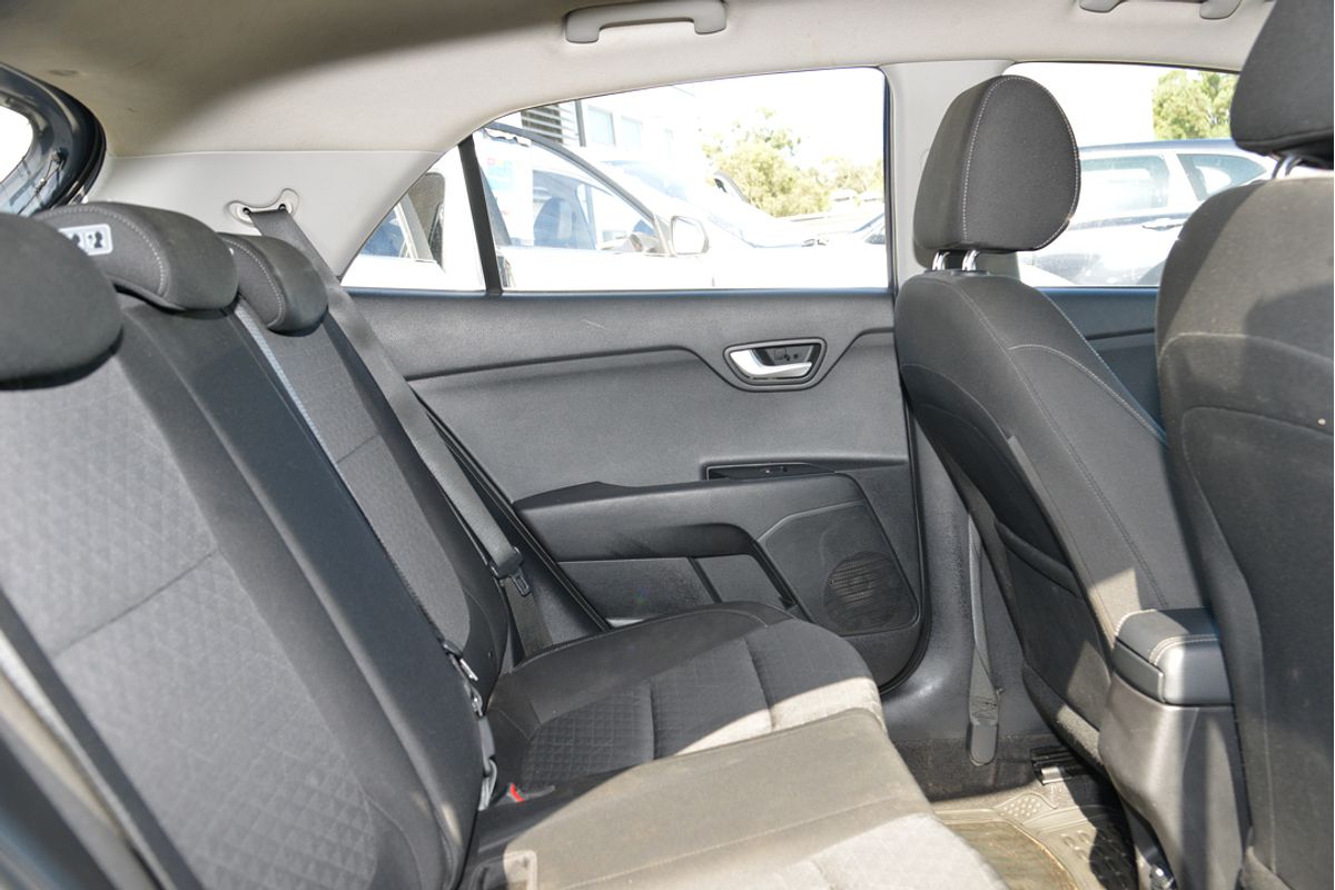 2017 Kia Rio S YB