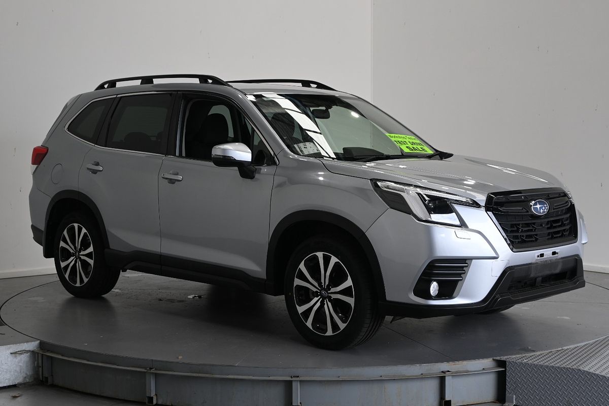 2022 Subaru Forester 2.5i Premium S5