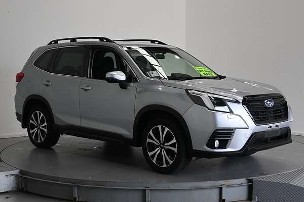 2022 Subaru Forester 2.5i Premium S5