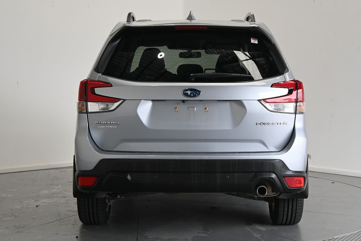 2022 Subaru Forester 2.5i Premium S5