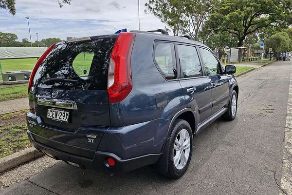 2011 Nissan X-TRAIL ST T31