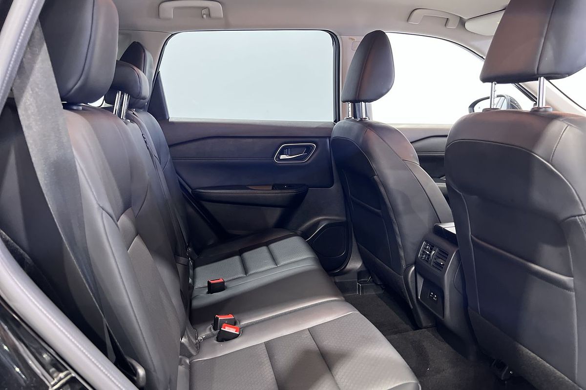 2023 Nissan X-TRAIL ST-L T33
