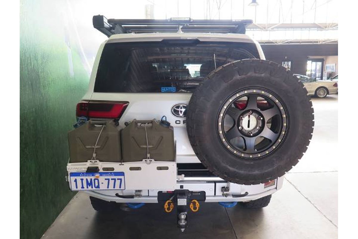 2023 Toyota LANDCRUISER 300 SERIES