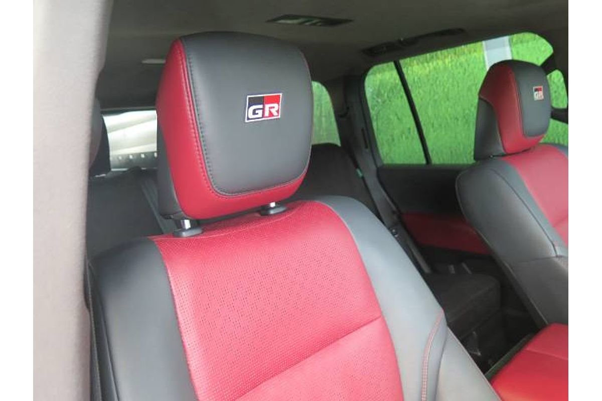 2023 Toyota LANDCRUISER 300 SERIES
