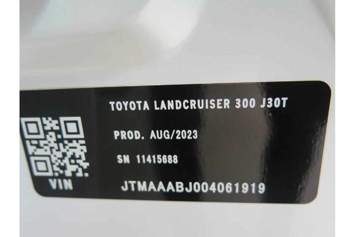 2023 Toyota LANDCRUISER 300 SERIES