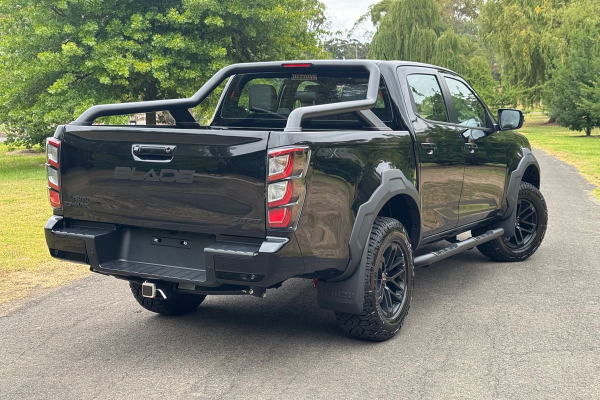 2024 Isuzu D-MAX BLADE 4X4