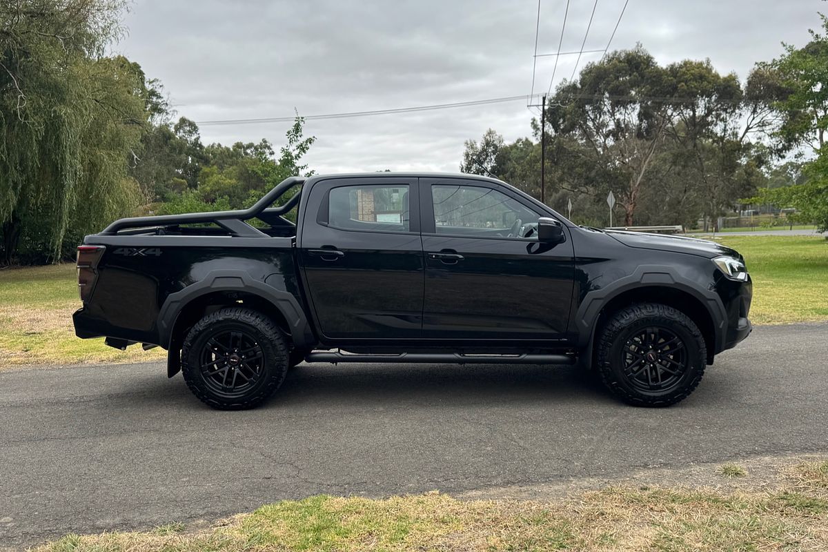 2024 Isuzu D-MAX BLADE 4X4