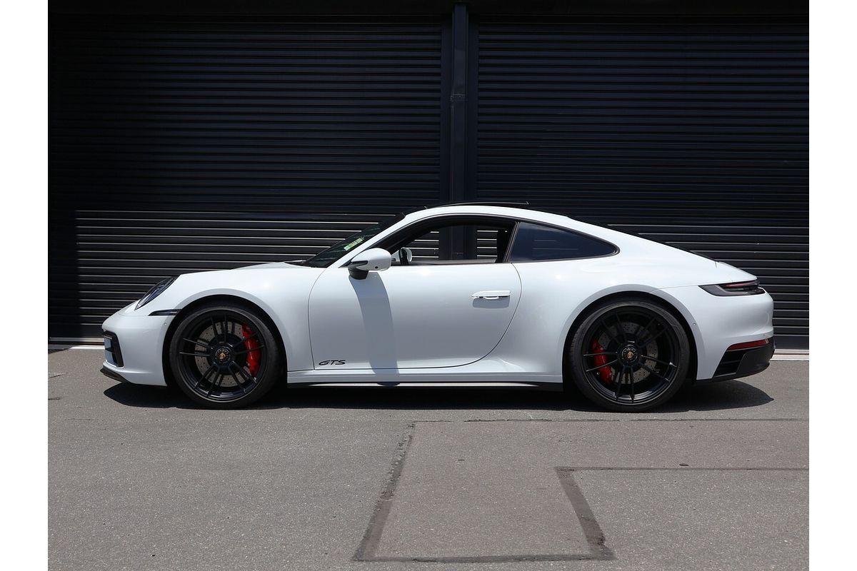 2022 Porsche 911 Carrera GTS 992