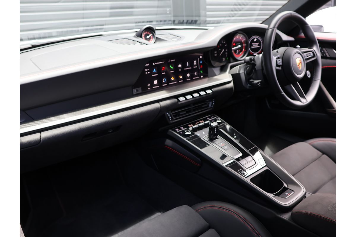 2022 Porsche 911 Carrera GTS 992