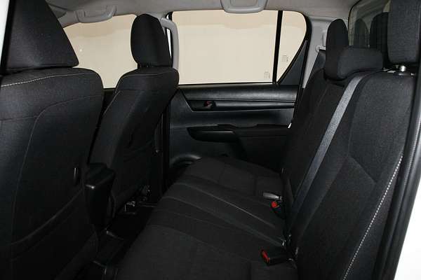 2024 Toyota Hilux SR GUN126R 4X4