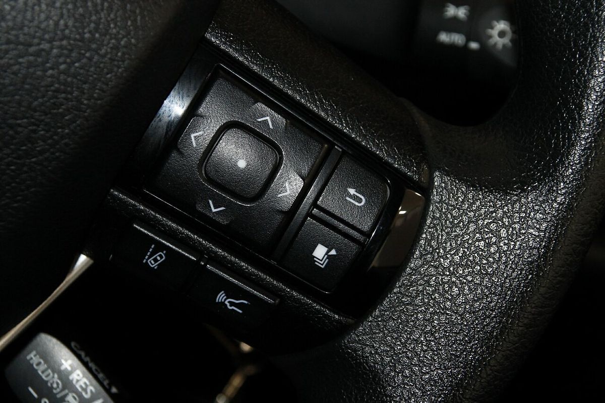2024 Toyota Hilux SR GUN126R 4X4