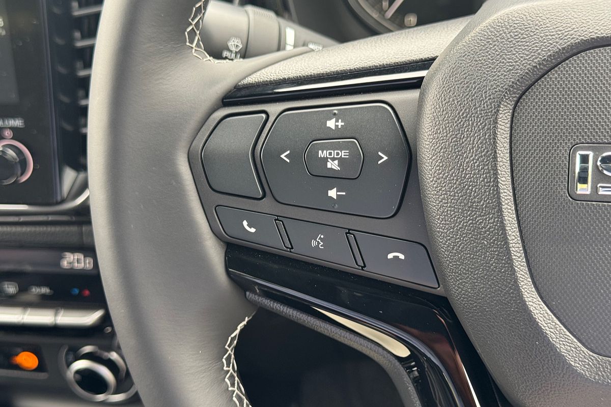 2024 Isuzu D-MAX BLADE 4X4