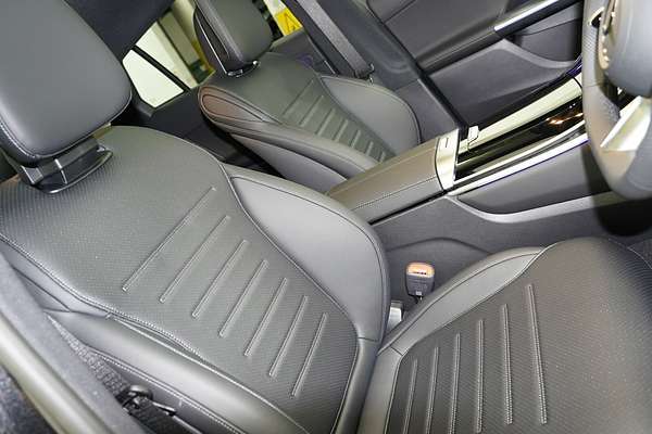 2025 Mercedes-Benz GLC-Class GLC300 C254