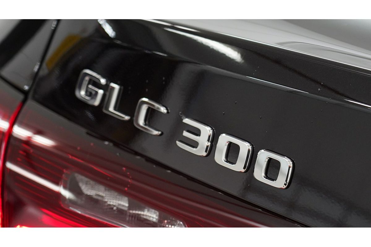 2025 Mercedes-Benz GLC-Class GLC300 C254