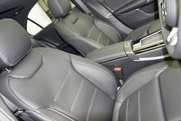 2025 Mercedes-Benz A-Class A35 AMG V177
