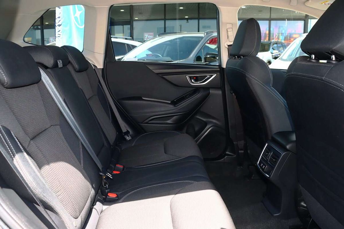 2023 Subaru Forester 2.5i S5