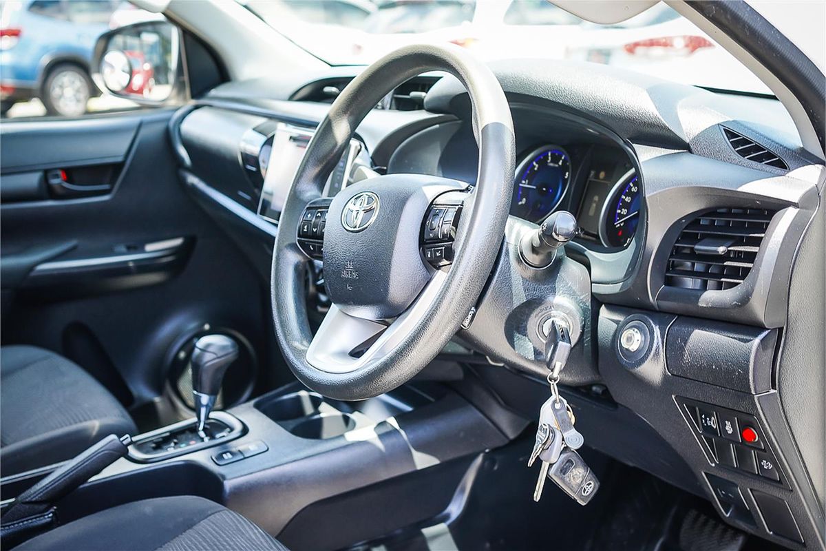 2019 Toyota Hilux SR GUN126R 4X4