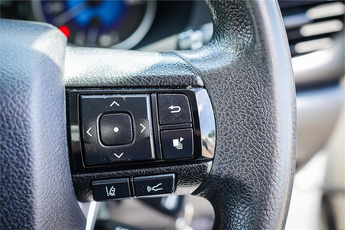 2019 Toyota Hilux SR GUN126R 4X4