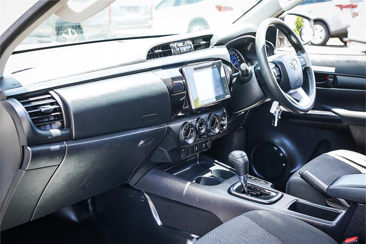 2019 Toyota Hilux SR GUN126R 4X4