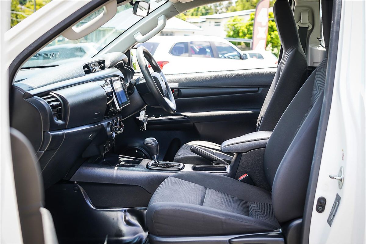 2019 Toyota Hilux SR GUN126R 4X4