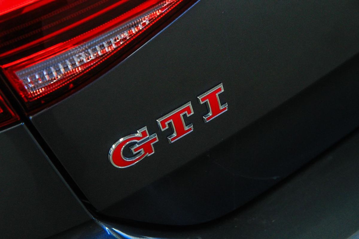 2020 Volkswagen Golf GTI 7.5