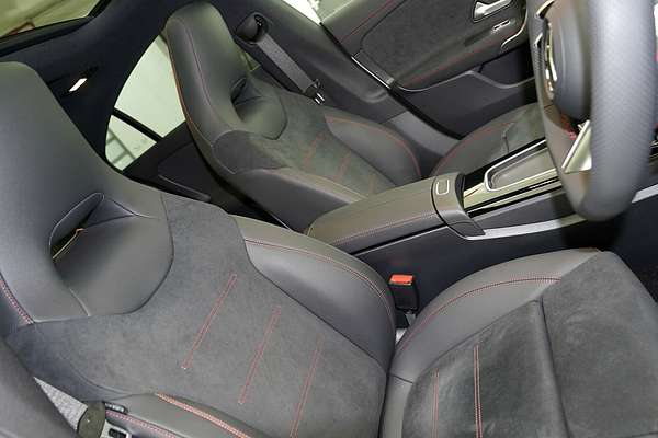 2025 Mercedes-Benz CLA-Class CLA200 C118