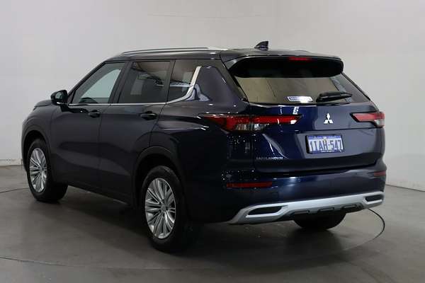 2023 Mitsubishi Outlander LS ZM