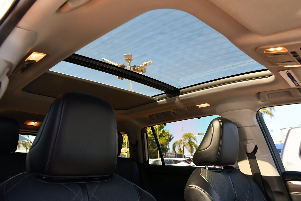 2022 Toyota Kluger Grande AXUH78R