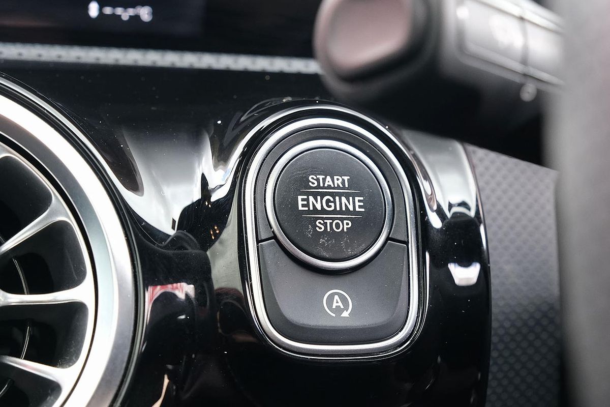 2019 Mercedes-Benz CLA-Class CLA200 C118