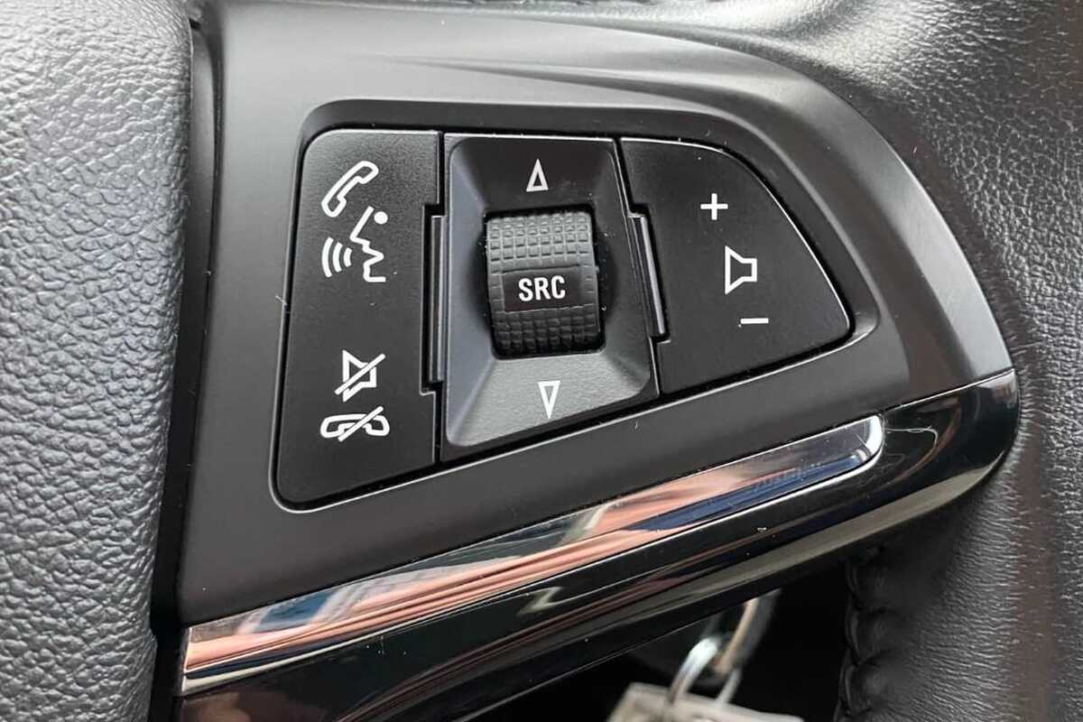2013 Holden COMMODORE SV6 VF