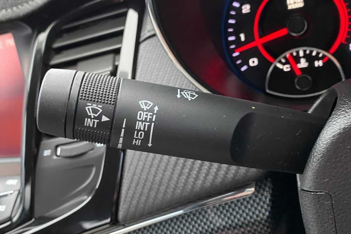 2013 Holden COMMODORE SV6 VF