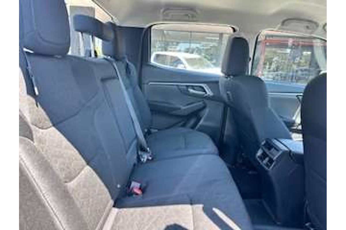 2024 Isuzu D-MAX LS-M 4X4