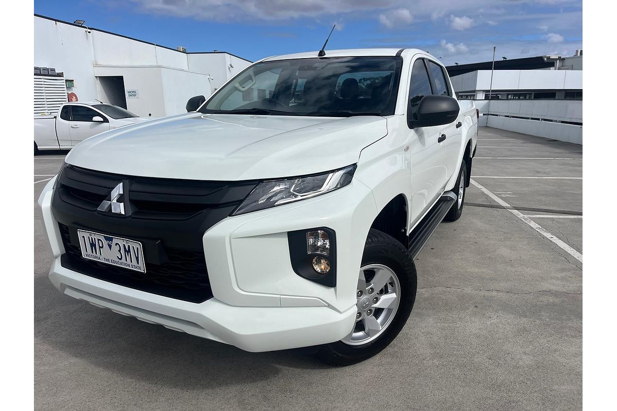 2022 Mitsubishi Triton GLX+ MR 4X4