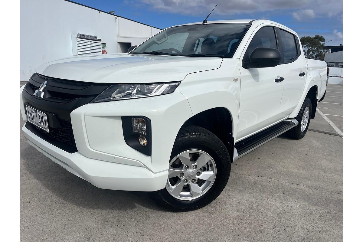 2022 Mitsubishi Triton GLX+ MR 4X4