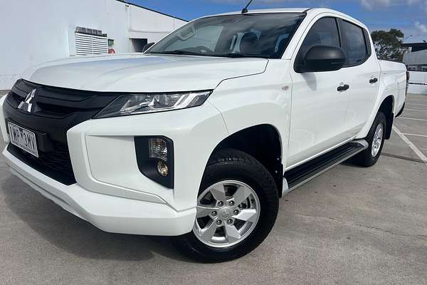 2022 Mitsubishi Triton GLX+ MR 4X4