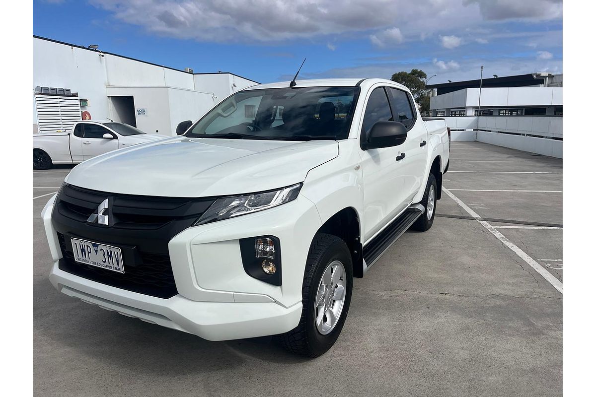 2022 Mitsubishi Triton GLX+ MR 4X4