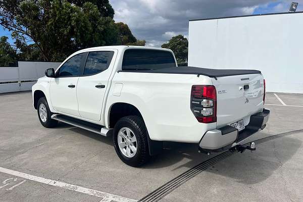 2022 Mitsubishi Triton GLX+ MR 4X4