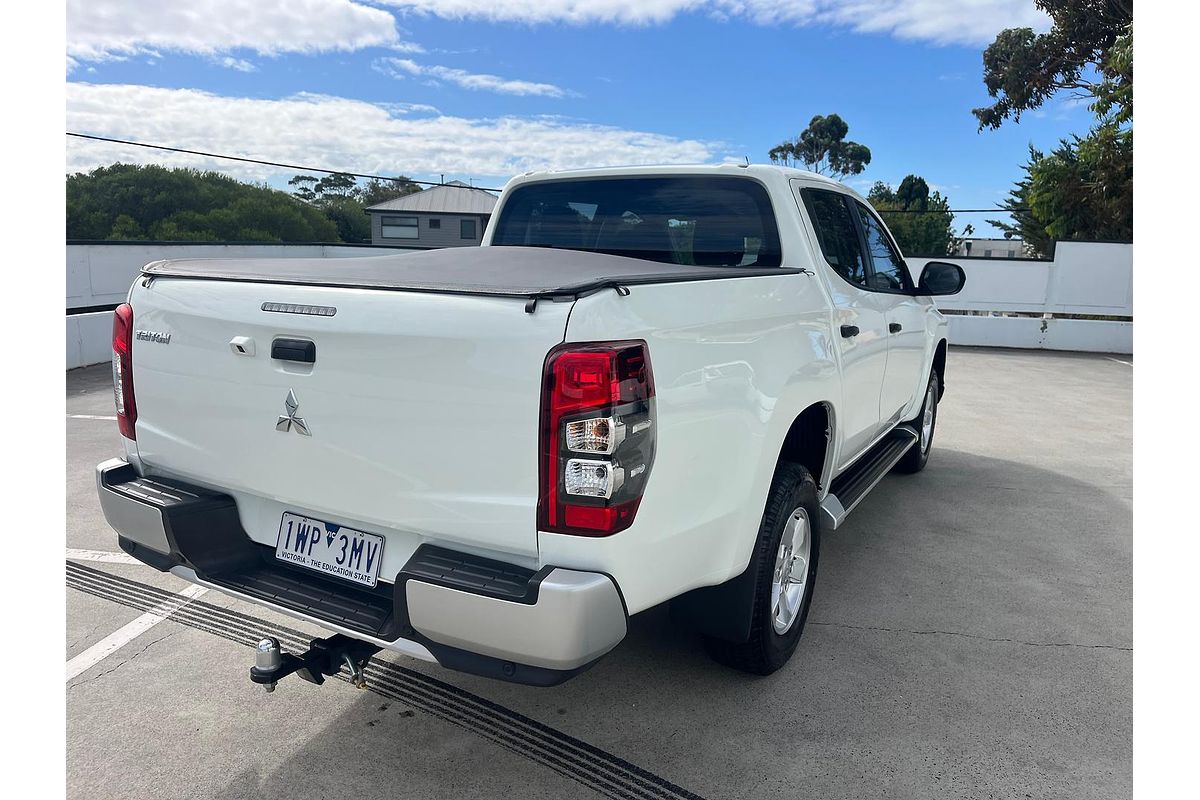 2022 Mitsubishi Triton GLX+ MR 4X4