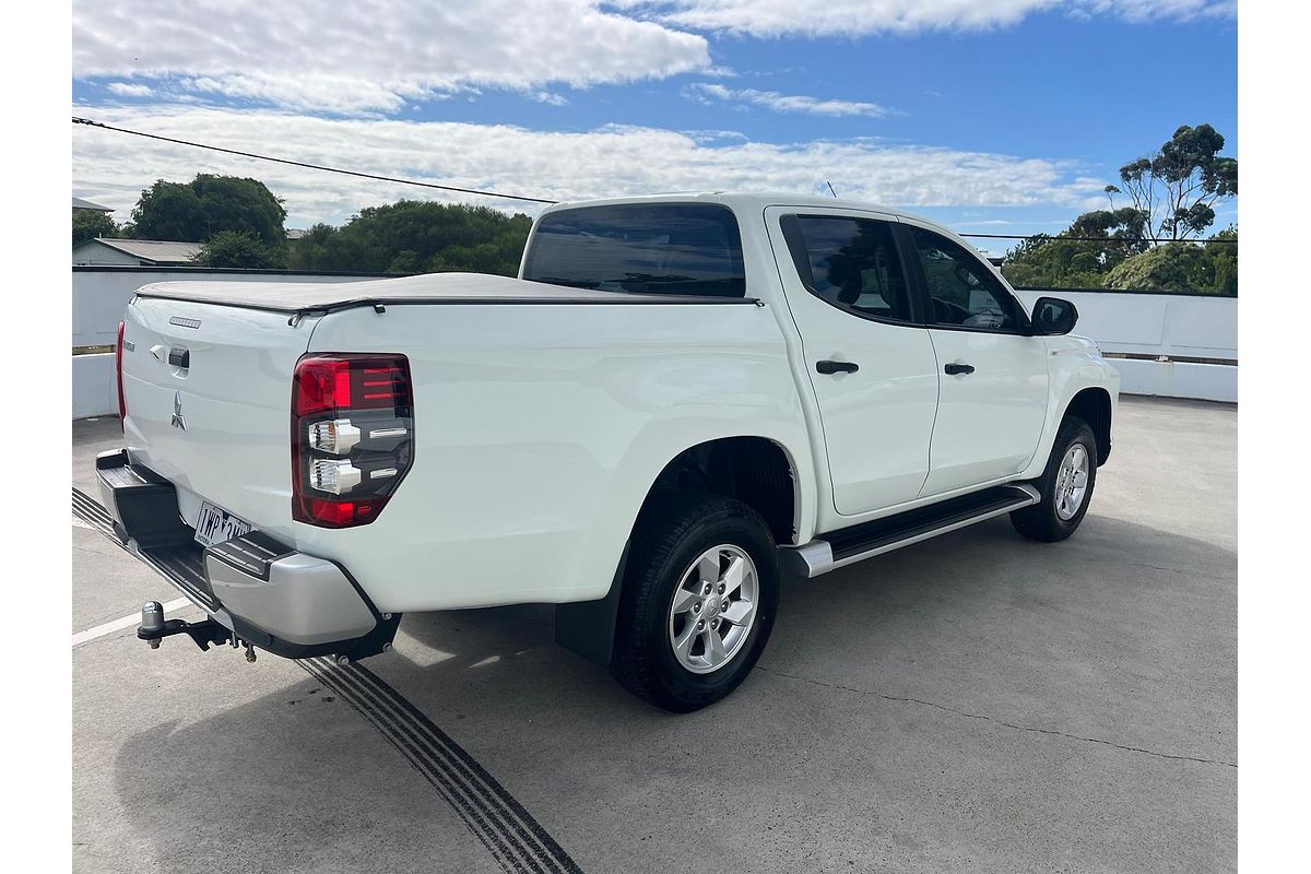 2022 Mitsubishi Triton GLX+ MR 4X4