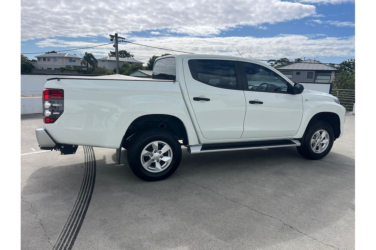 2022 Mitsubishi Triton GLX+ MR 4X4