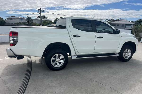 2022 Mitsubishi Triton GLX+ MR 4X4
