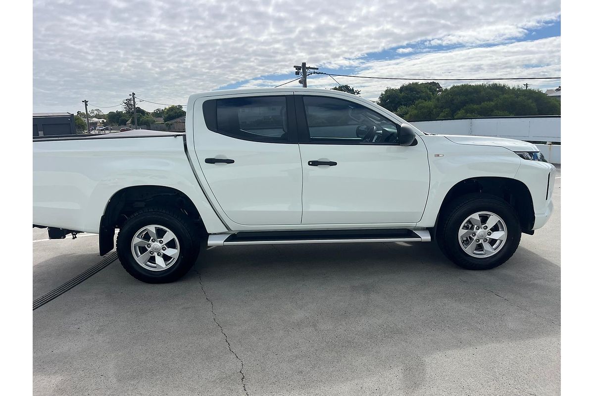 2022 Mitsubishi Triton GLX+ MR 4X4