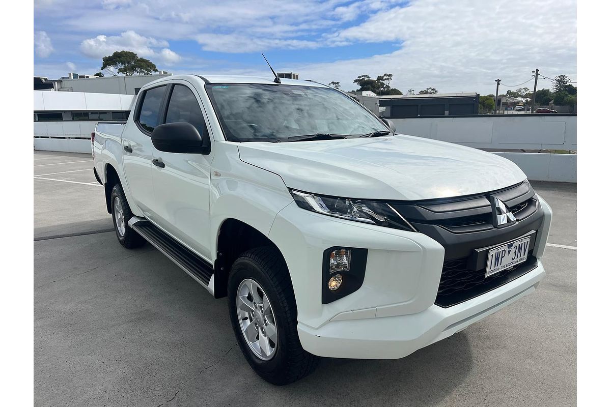 2022 Mitsubishi Triton GLX+ MR 4X4